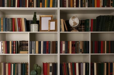 Store and Display Your Favorite Novels, Picture Frames, and More!