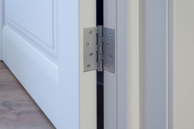 Improve Security with Door Hinge Repair!