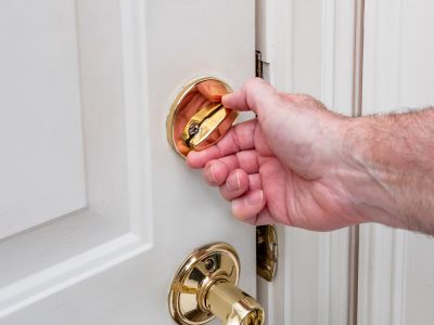 Deadbolt Repair Services Are Available For Both Homes and Businesses