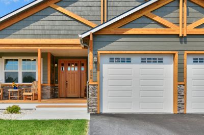 Ensure Top Quality Results By Getting Professional Wood Door Repair